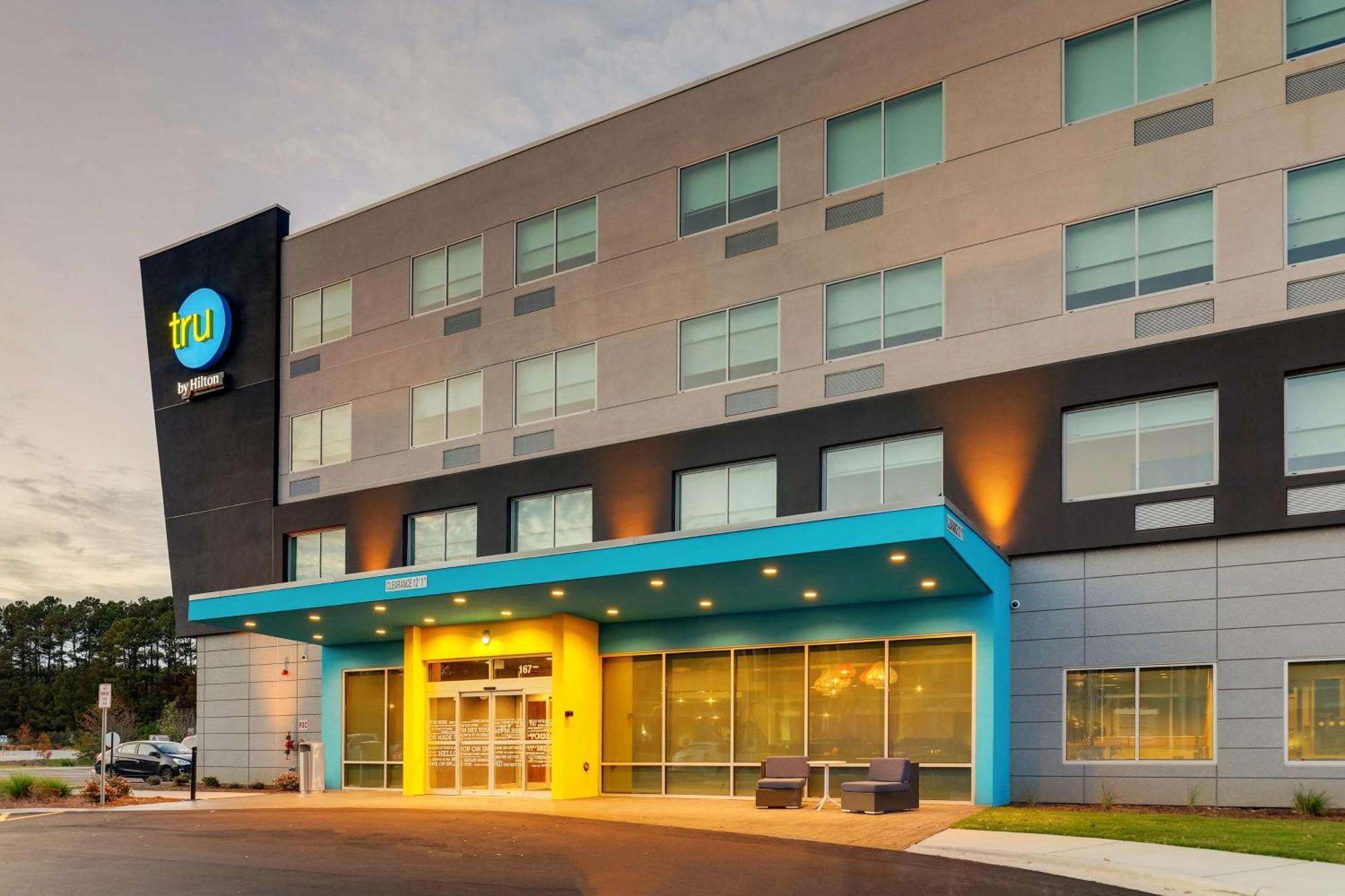 Отель Tru By Hilton Smithfield I-95 Экстерьер фото